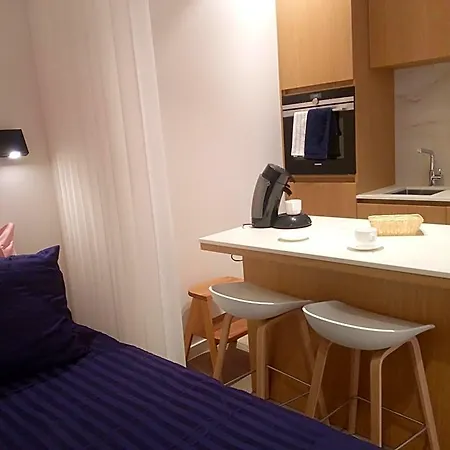 Studio61 Apartahotel