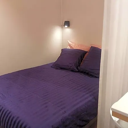 Studio61 Apartahotel